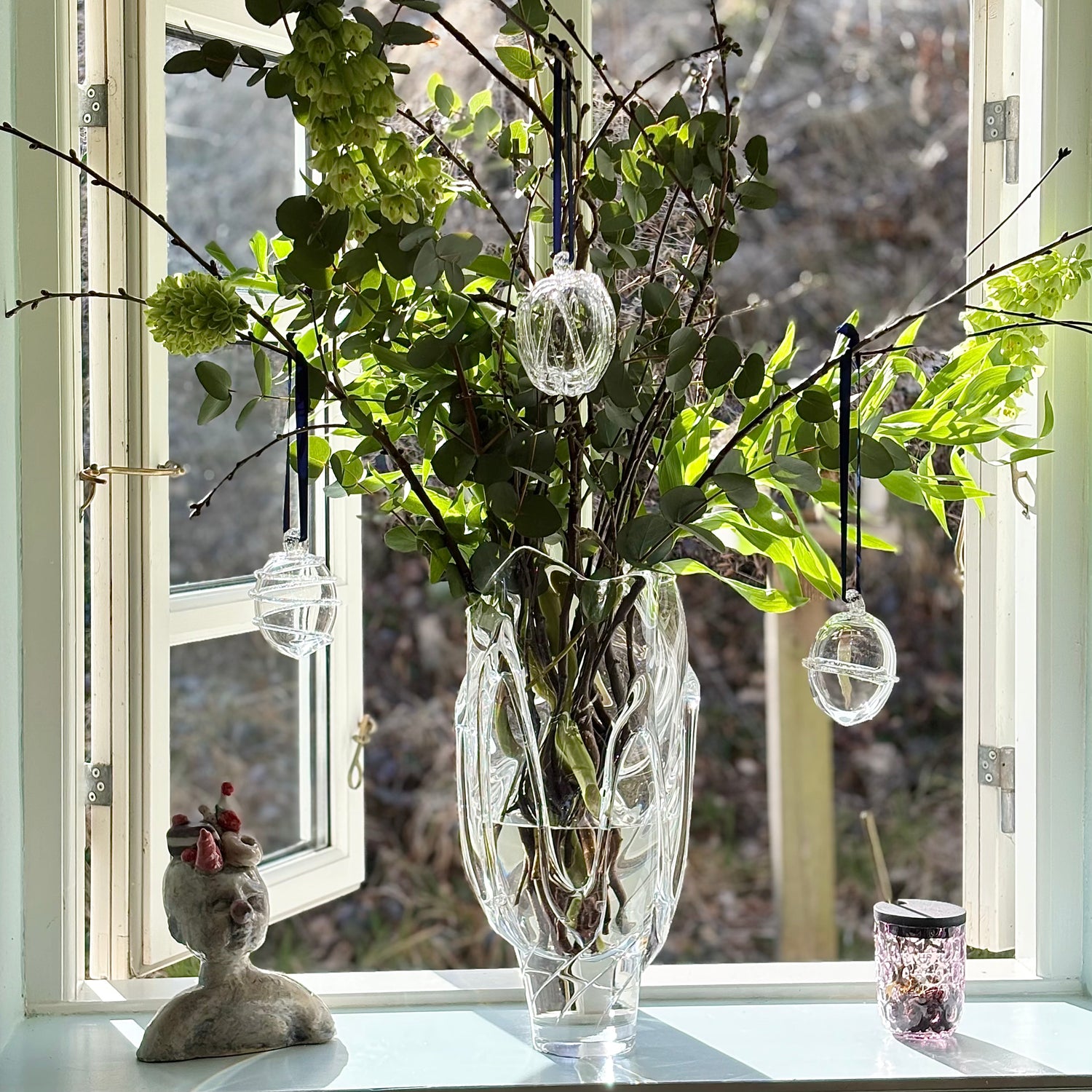 Kodanska Seasons in Glass Easter Egg Clear w. Sand Art DK