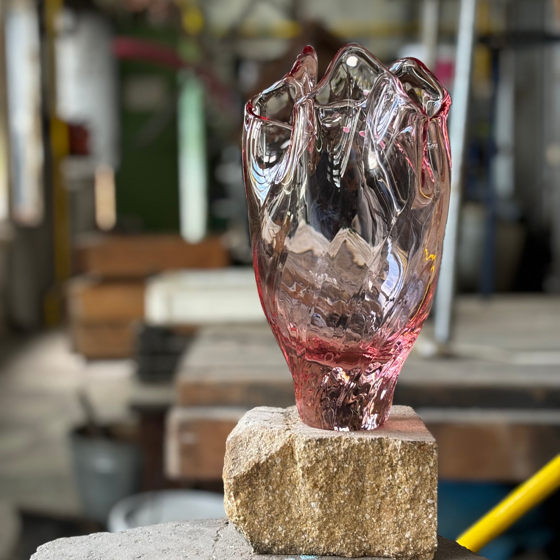 Kodanska Faith Vase 01, 25cm Vase Pink